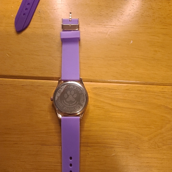 Watch - Picture 2 of 2